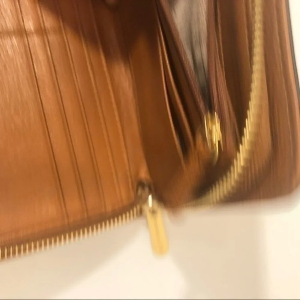 Michael kors Hamilton brown leather clutch wallet